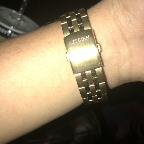 Men’s citizen gold watch - Picture 3 of 4